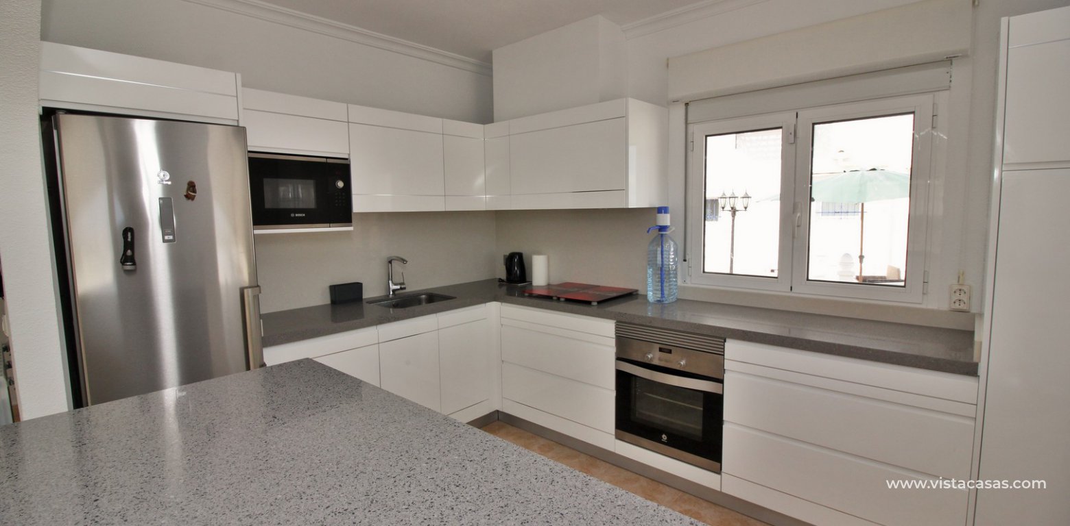 Detached villa with underbuild for sale in Villamartin kitchen
