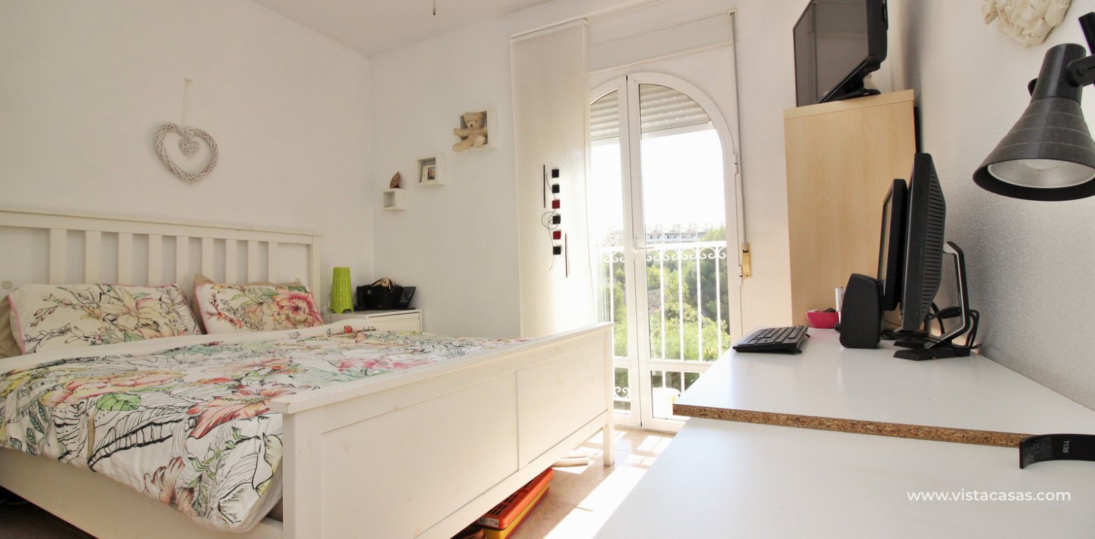 South facing 2 bedroom townhouse for sale Florida Golf Villamartin master bedroom