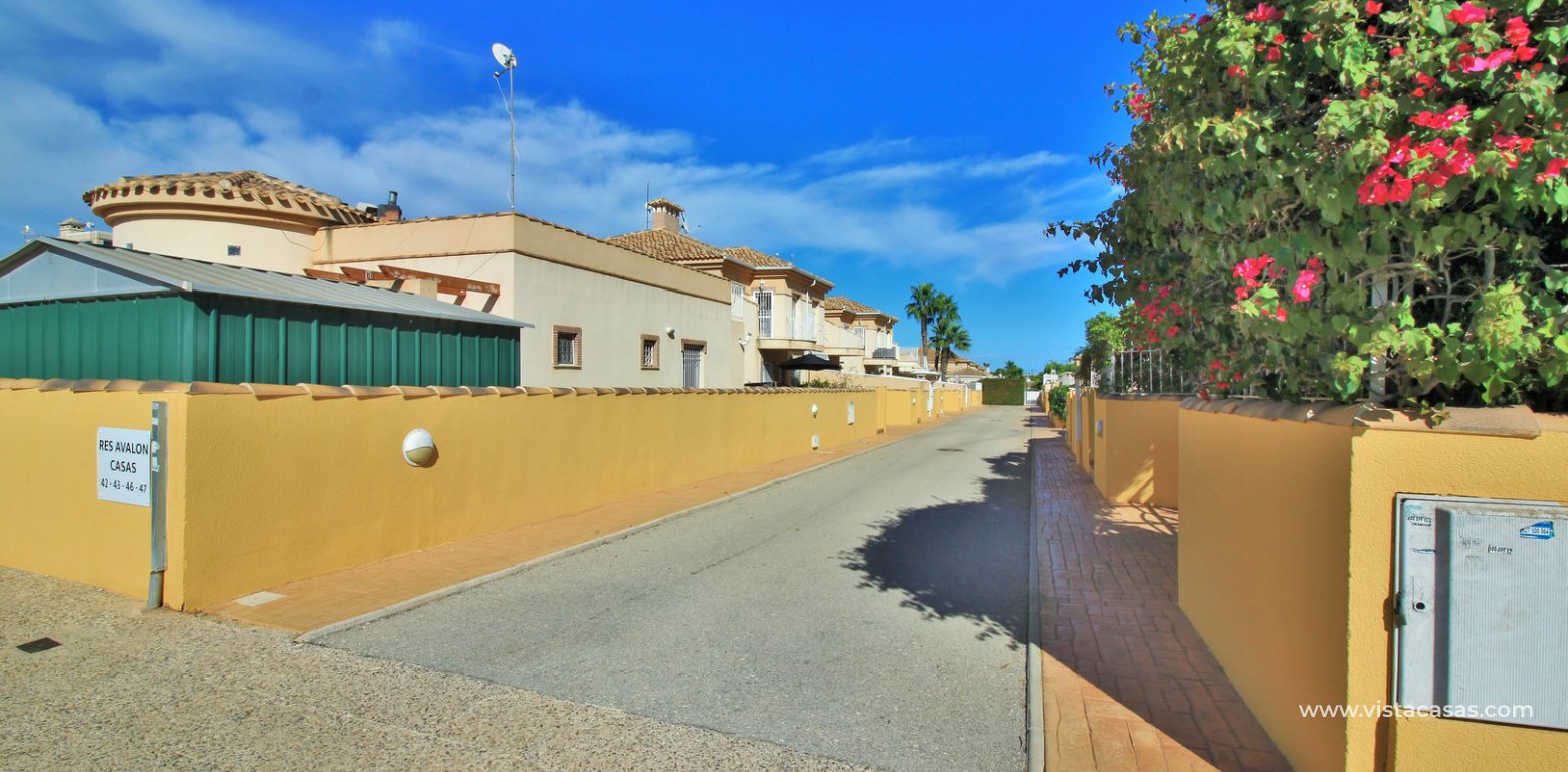 quad house for sale Avalon Pau 8 Villamartin communal alleyway