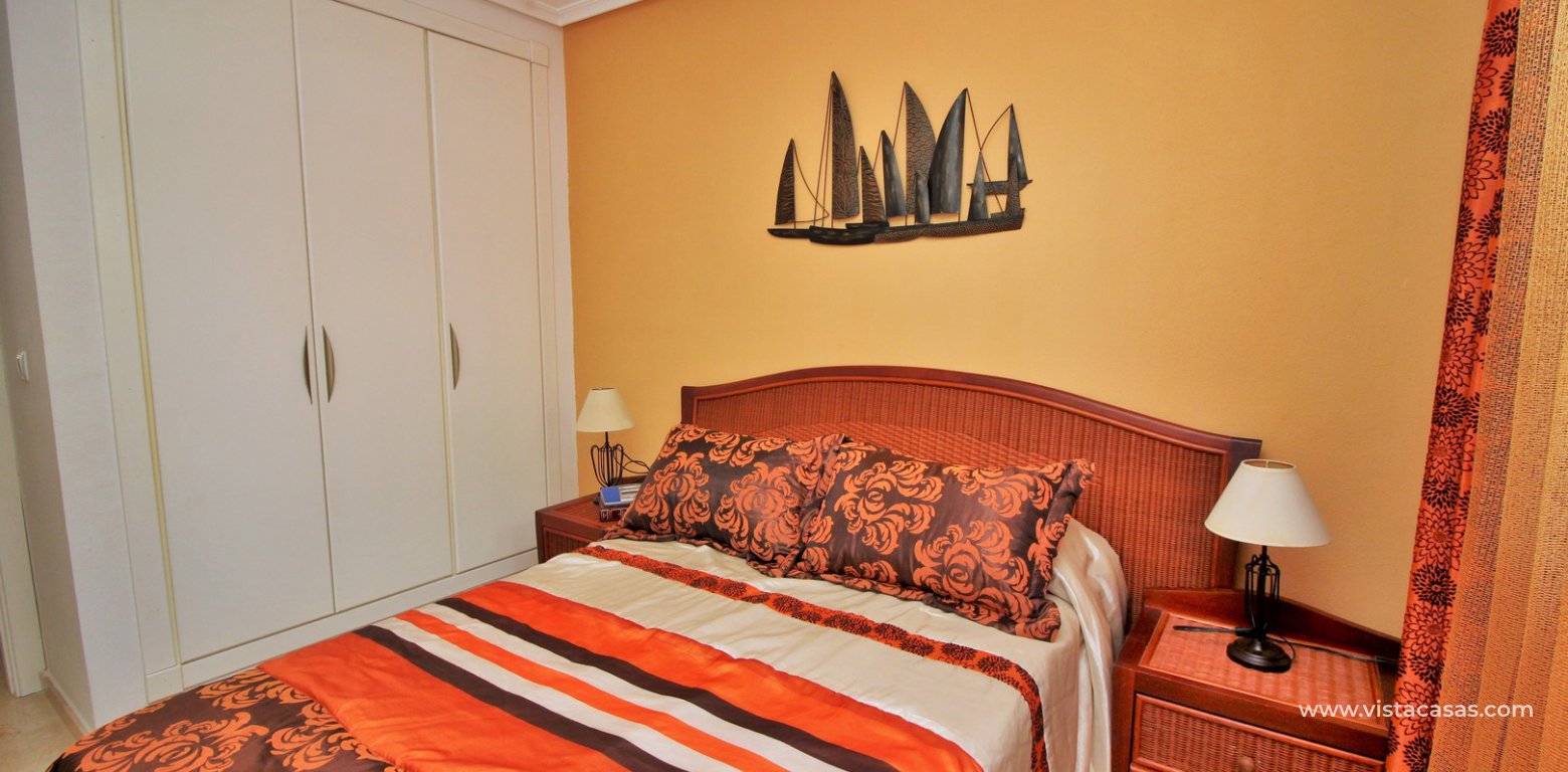 Buhardilla townhouse for sale Pau 8 Villamartin downstairs double bedroom fitted wardrobes