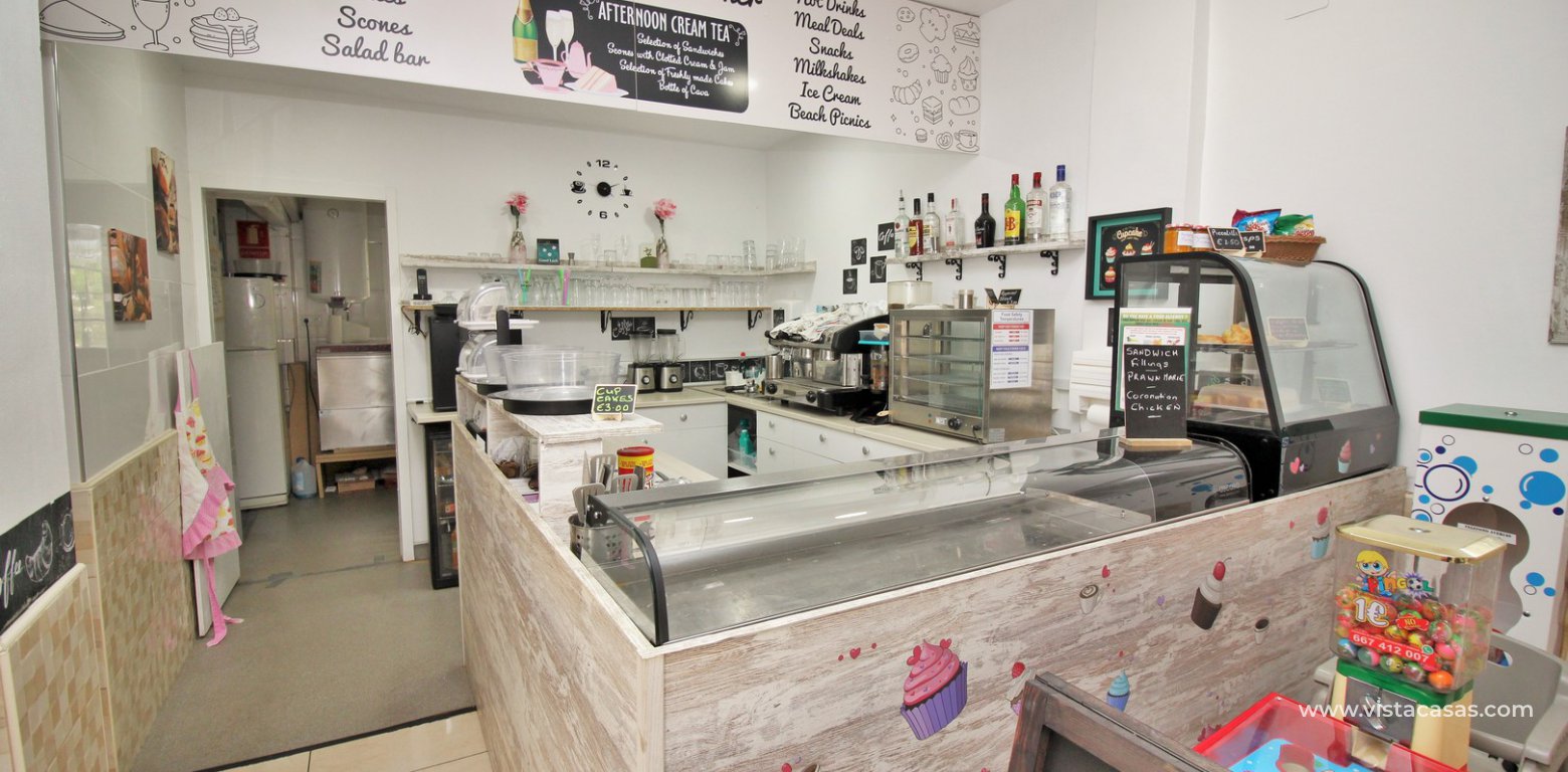 Commercial unit for sale Villamartin Plaza 4