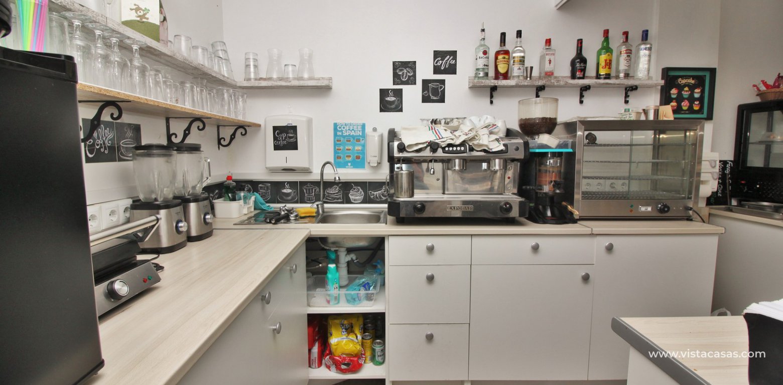 Commercial unit for sale Villamartin Plaza 6