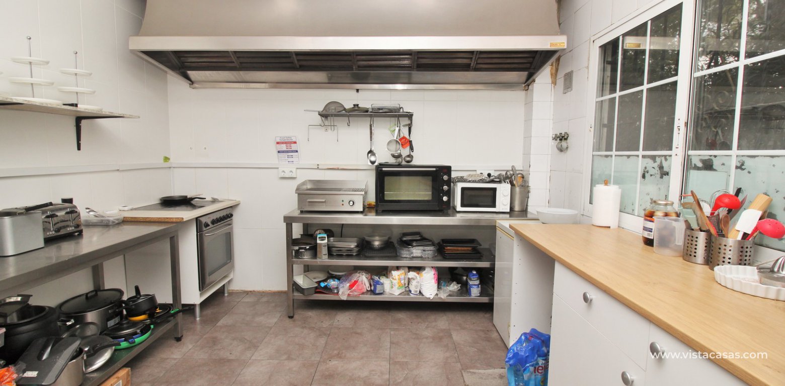 Commercial unit for sale Villamartin Plaza 7