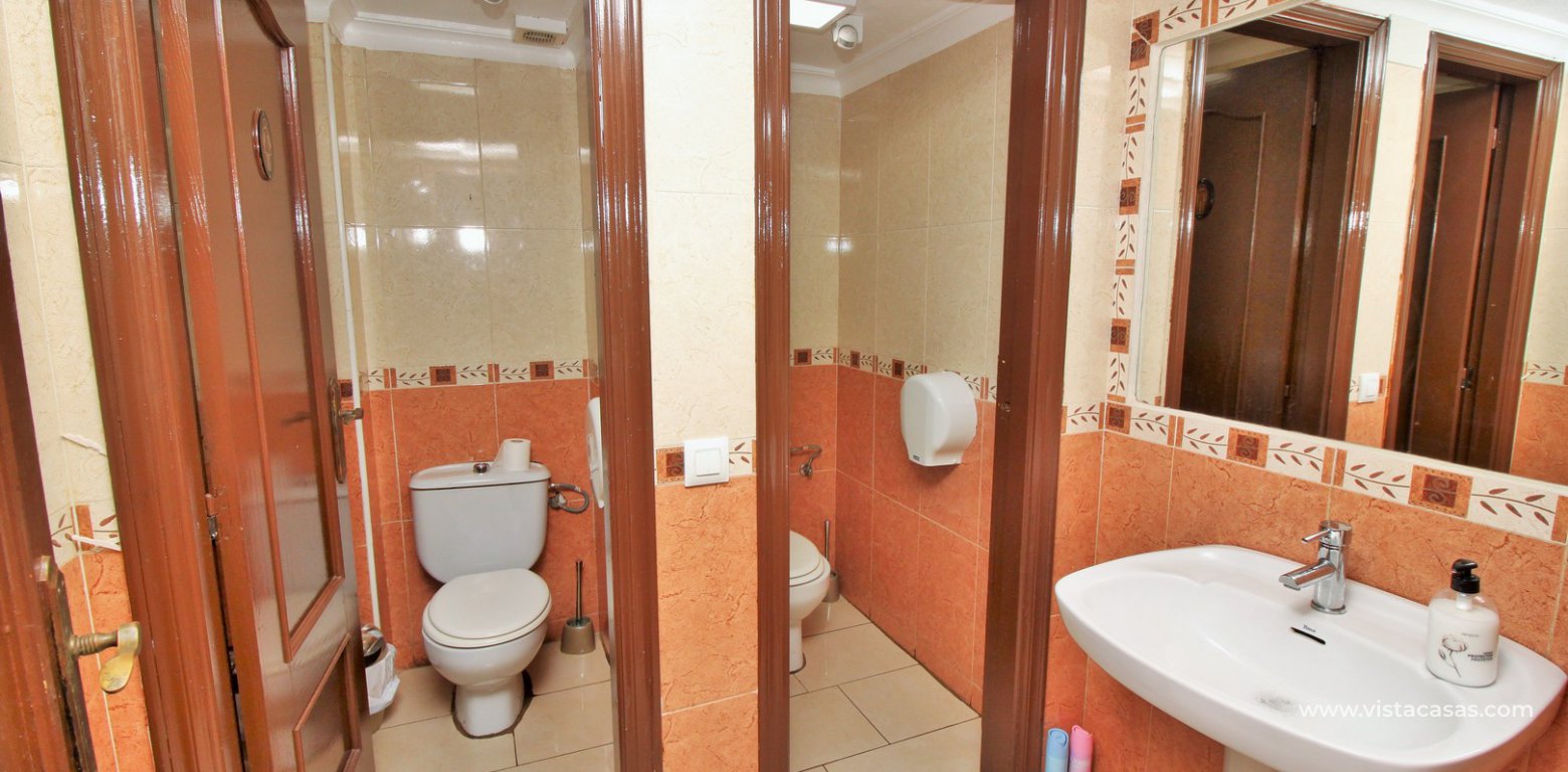 Commercial unit for sale Villamartin Plaza 10