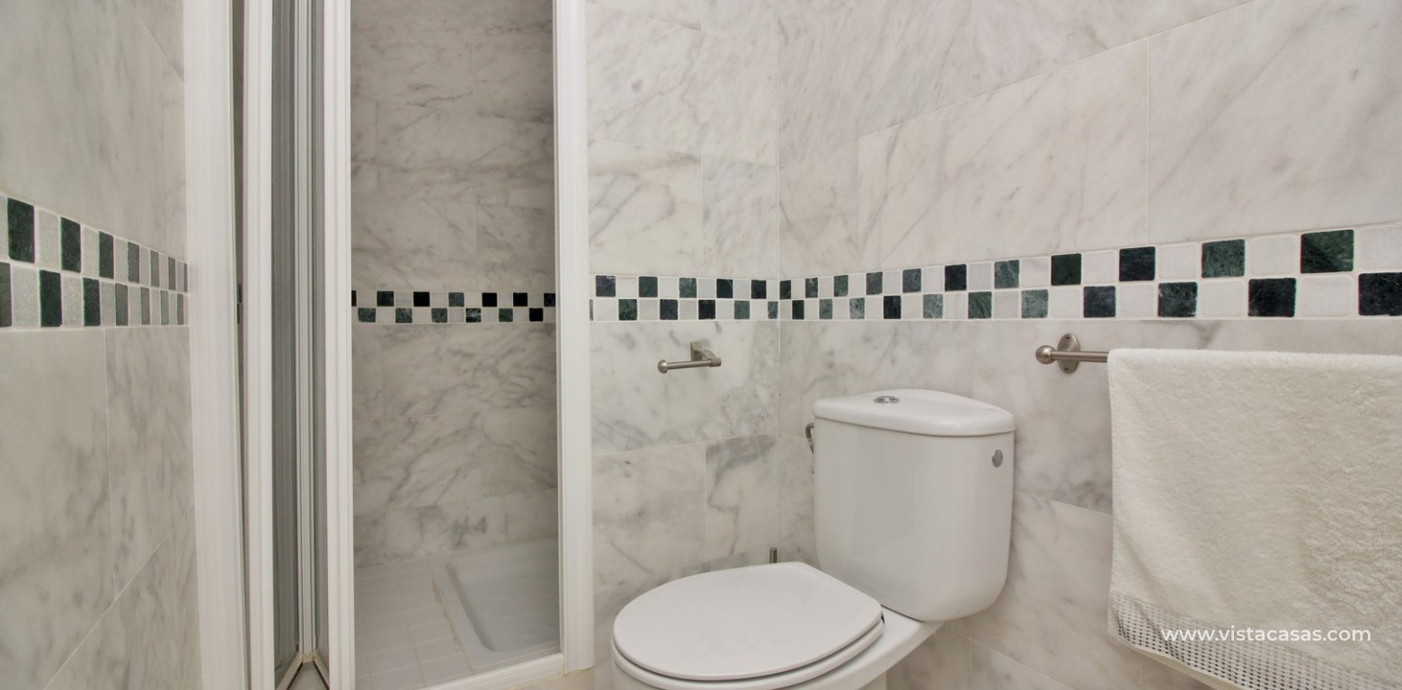 Apartment for sale M3 Pau 8 Villamartin ensuite bathroom