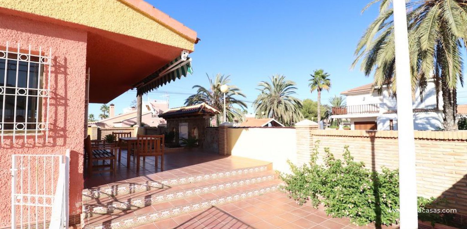 Resale - Villa - Cabo Roig
