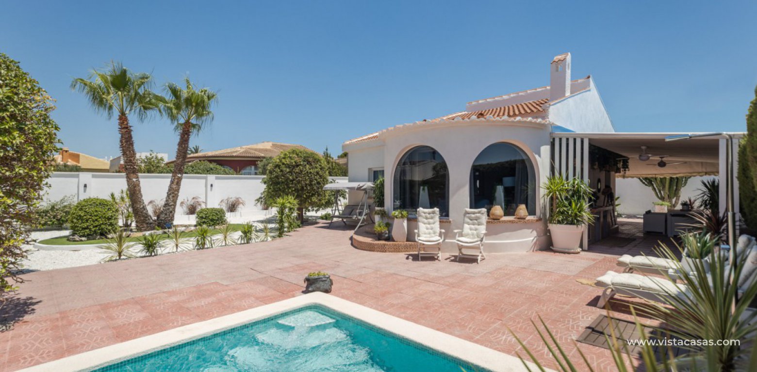 Resale - Villa - Torrevieja - El Chaparral