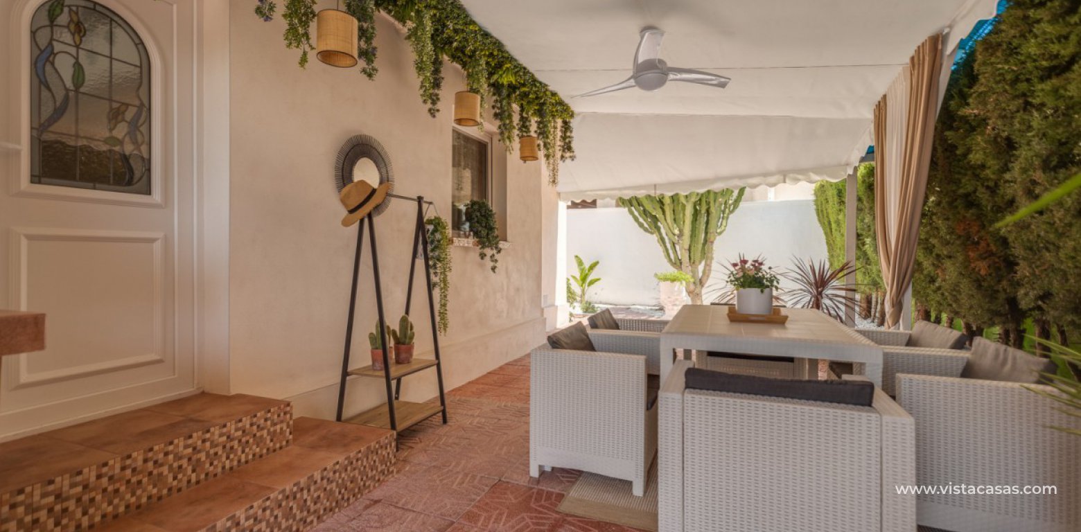 Resale - Villa - Torrevieja - El Chaparral