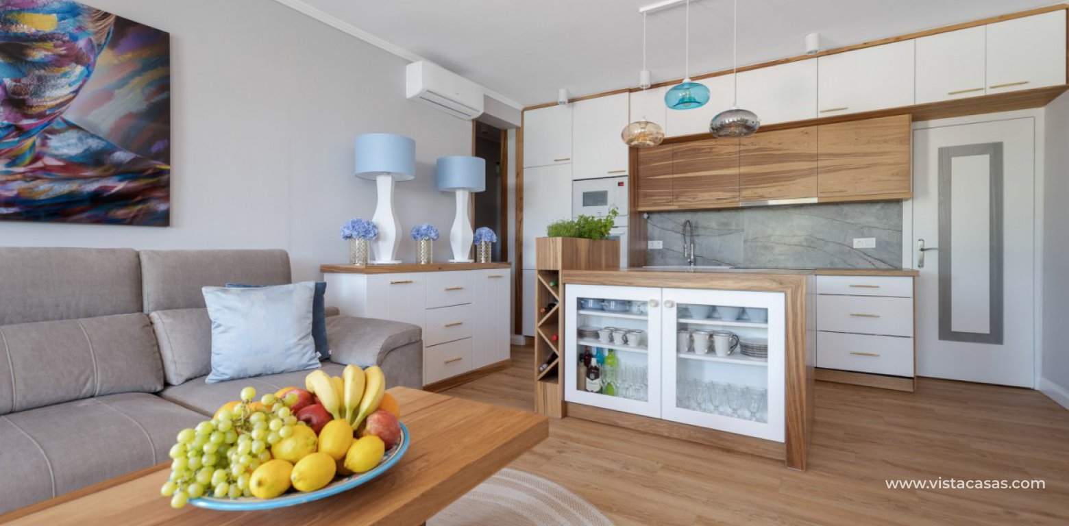 Resale - Villa - Torrevieja - El Chaparral