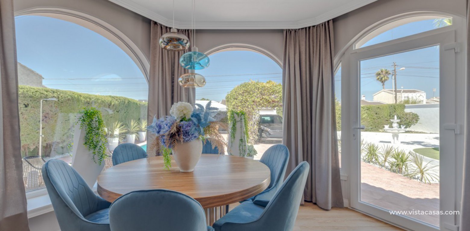 Resale - Villa - Torrevieja - El Chaparral