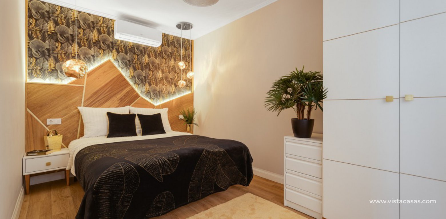 Resale - Villa - Torrevieja - El Chaparral