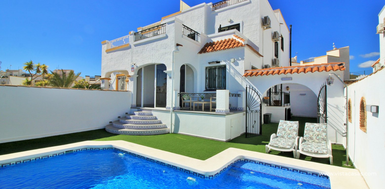 Quad house private pool for sale Lago Sol Los Altos