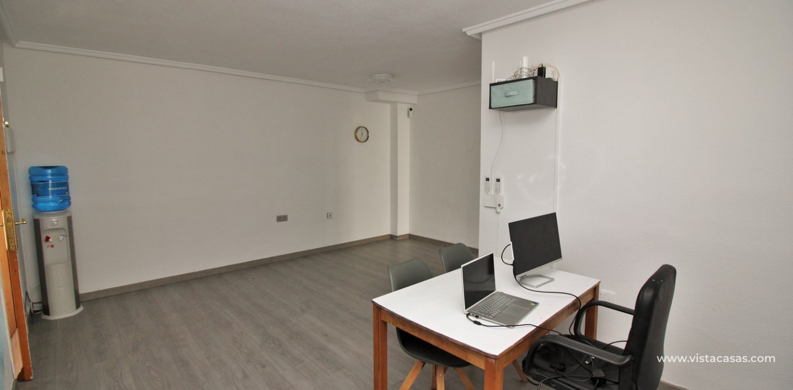 Quad house private pool for sale Lago Sol Los Altos lounge 2