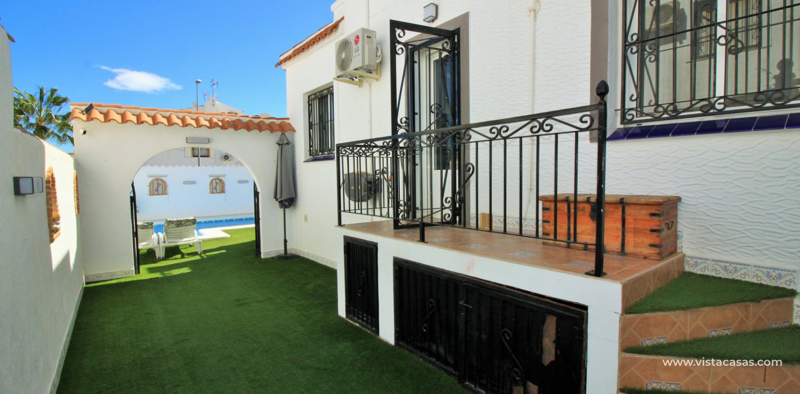 Quad house private pool for sale Lago Sol Los Altos L shape garden