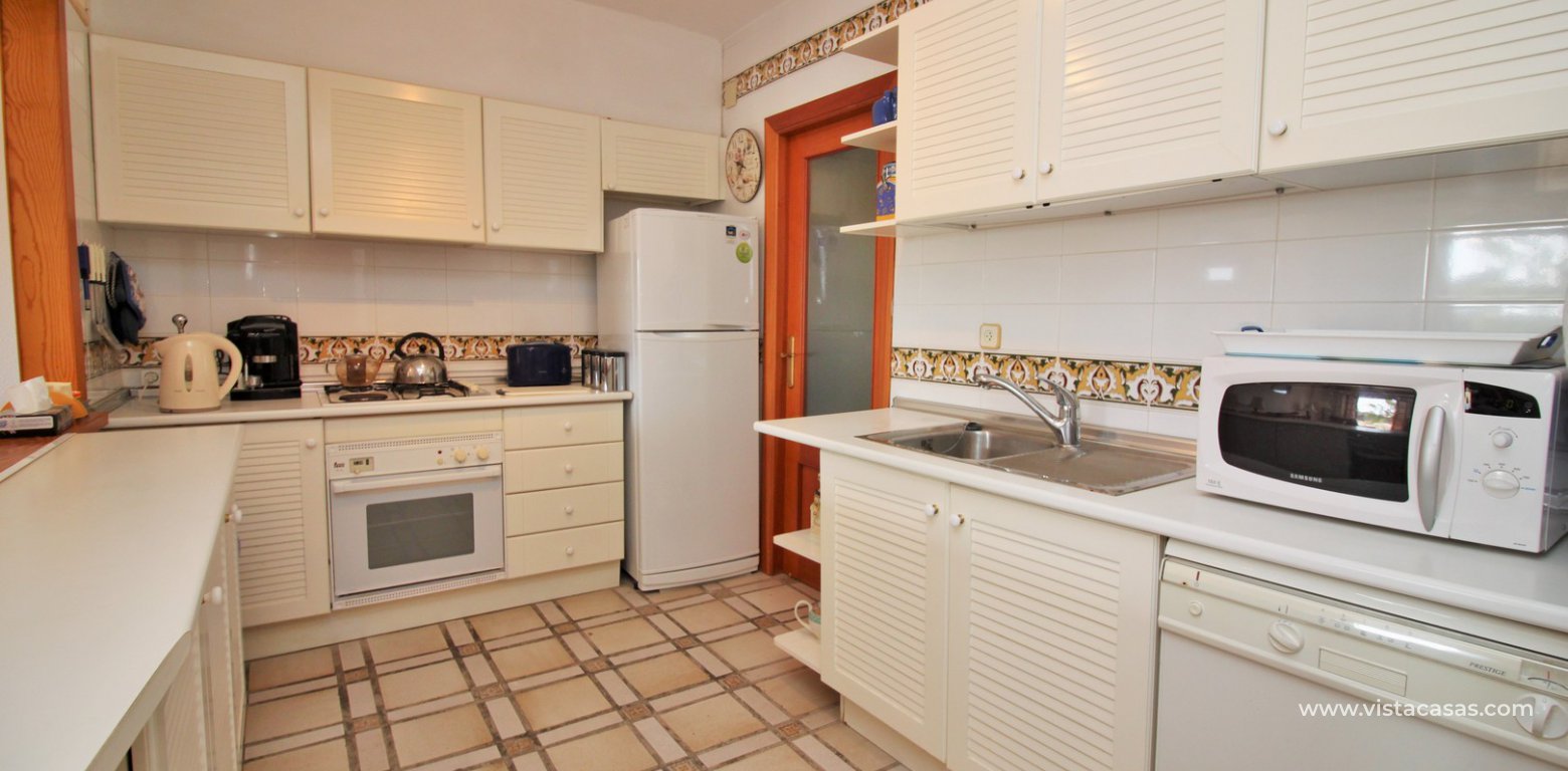 Apartment for sale overlooking the Villamartin golf course large kitchen