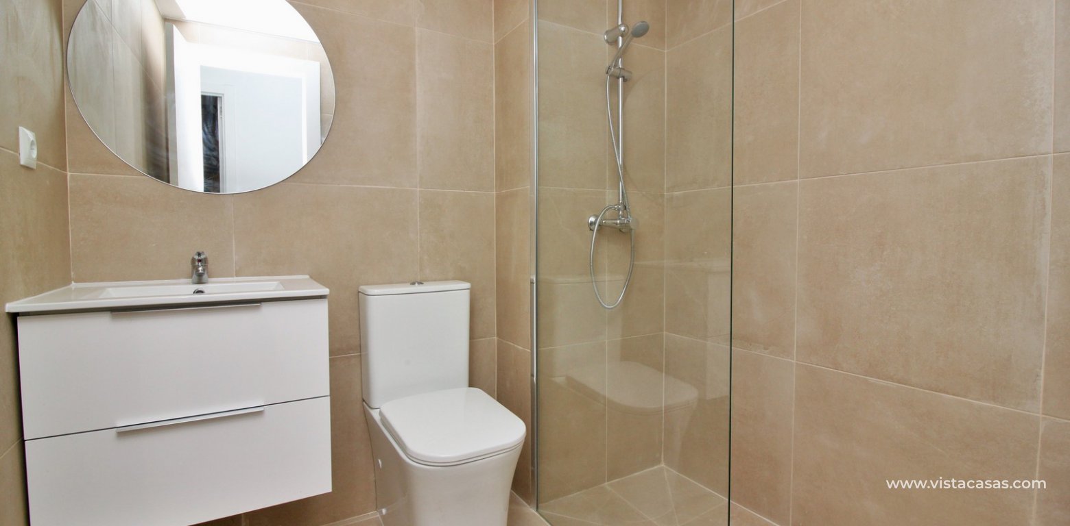 Modern South facing ground floor apartment for sale in Los Dolses bathroom