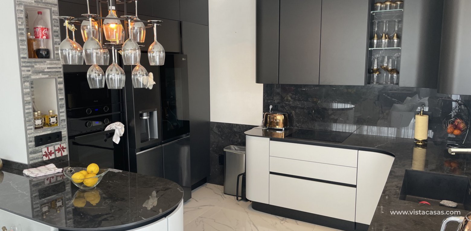 Sale - Villa - Los Balcones