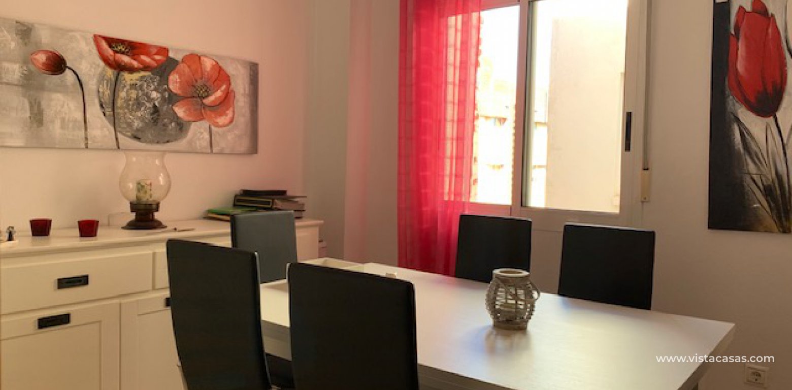 Penthouse apartment in Torrevieja diner