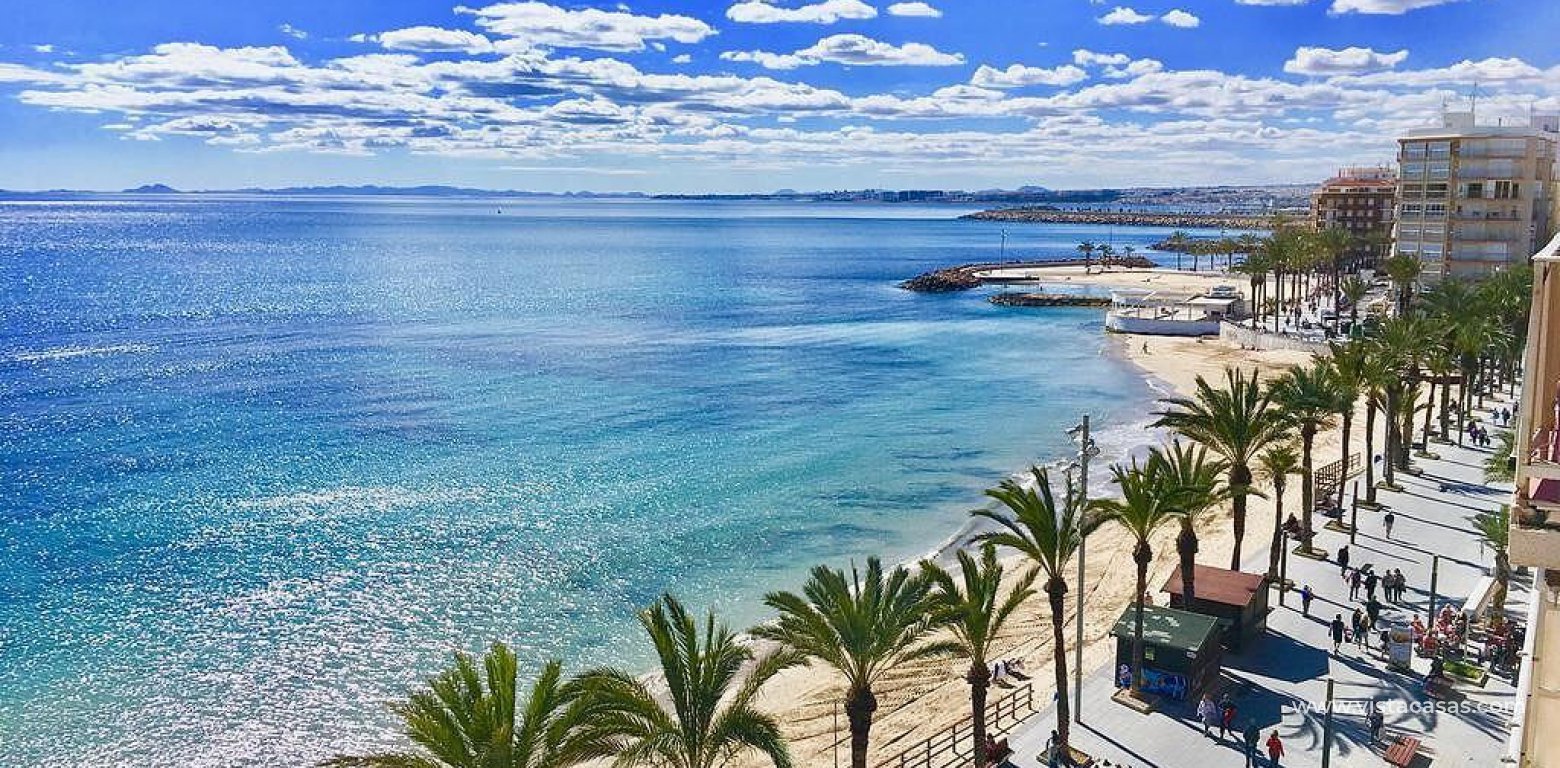 Penthouse apartment in Torrevieja beach