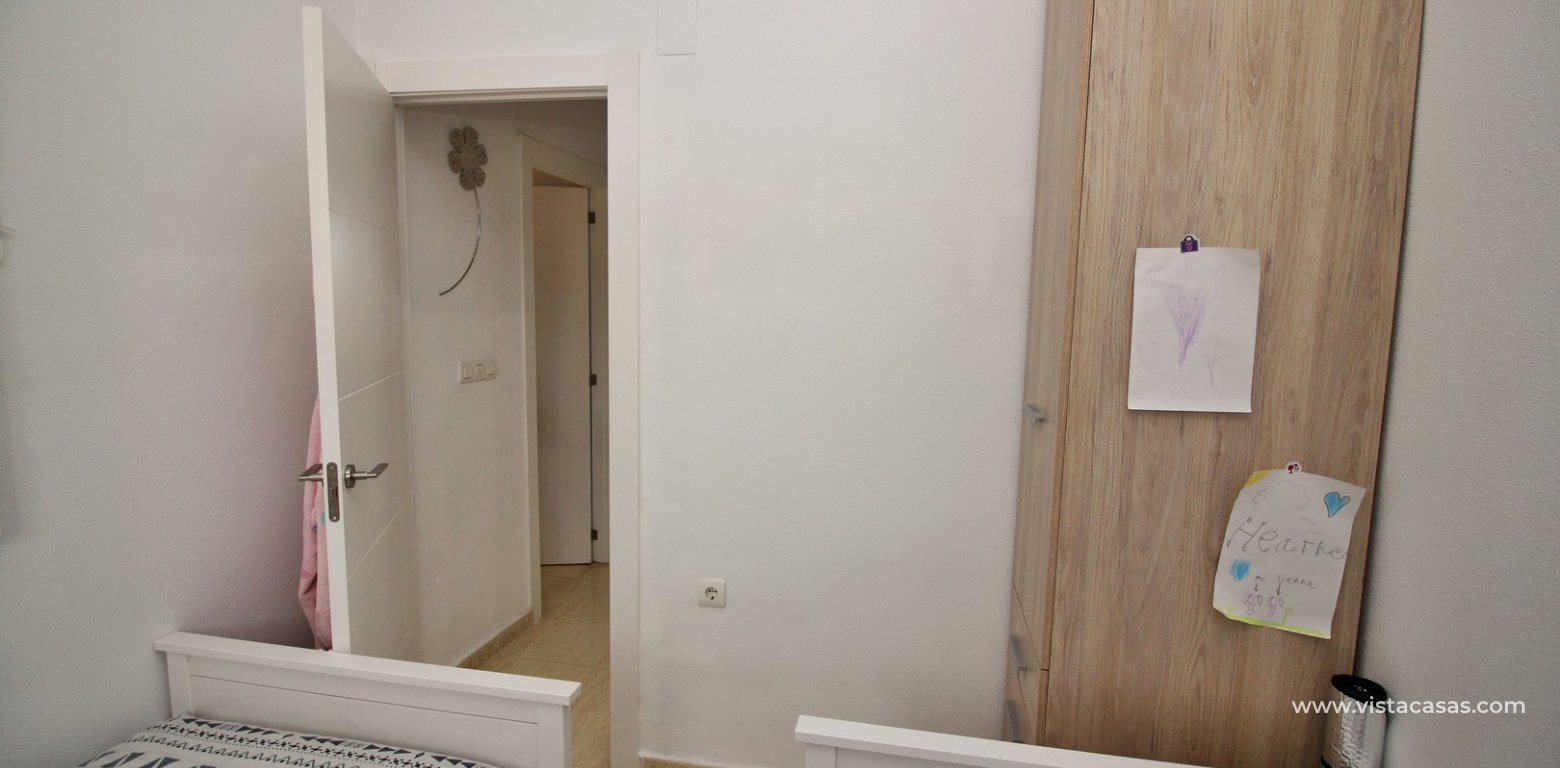 Apartment for sale in Lomas del Golf Villamartin twin bedroom 2