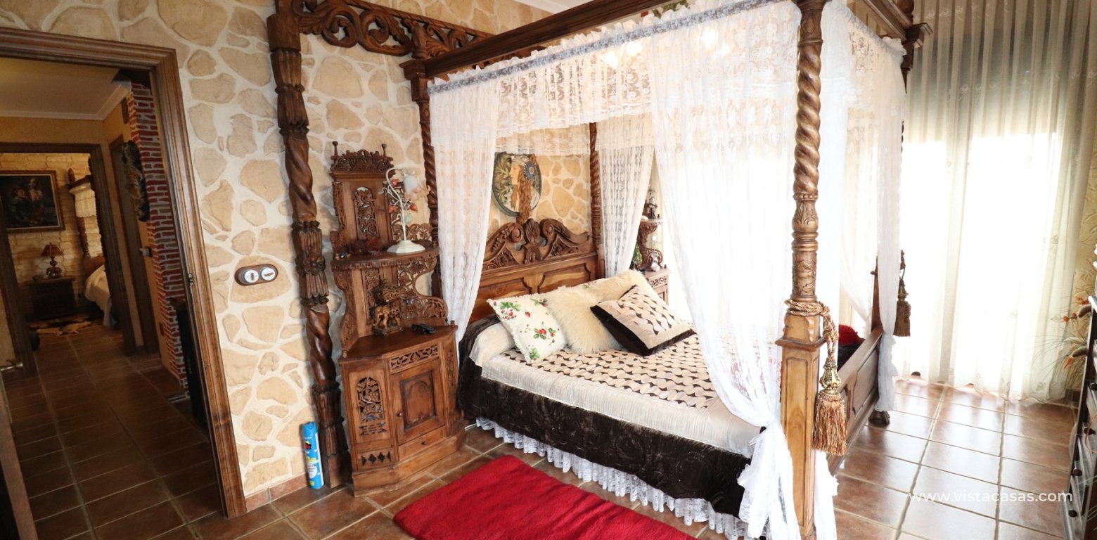 Sale - Villa - Daya Nueva