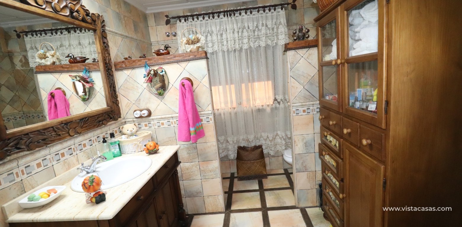 Sale - Villa - Daya Nueva