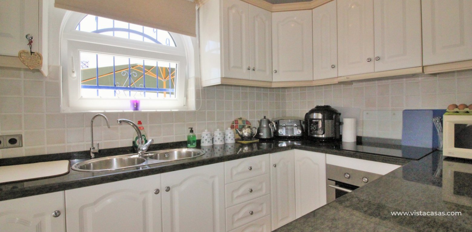 Property for sale in Blue Lagoon kitchen 3