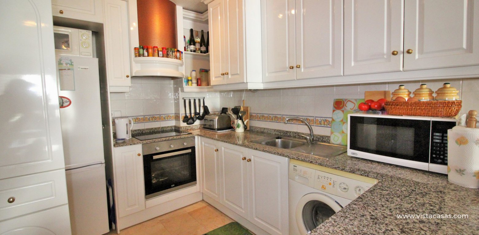 Property for sale in Villamartin kitchen