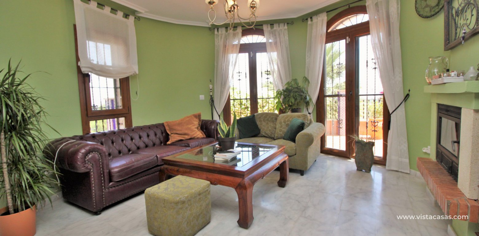 Property for sale in San Miguel de Salinas living area