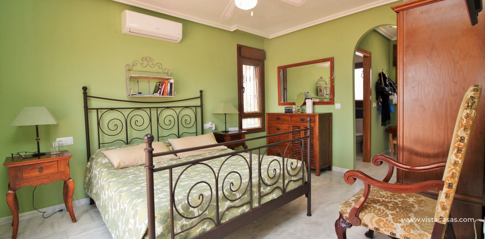 Property for sale in San Miguel de Salinas master bedroom