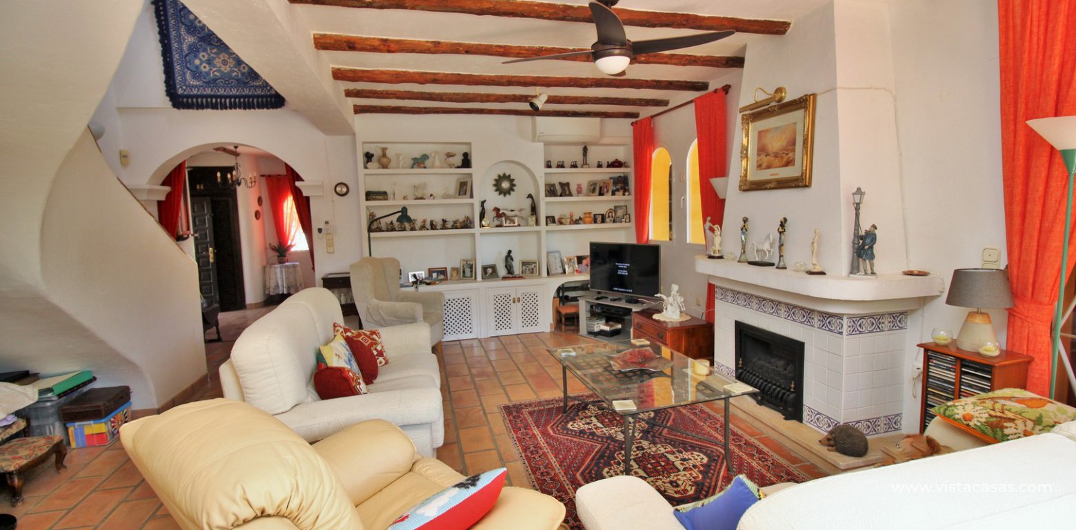 Property for sale in Villamartin lounge 2