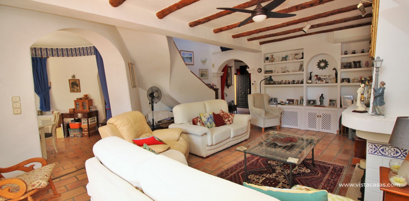 Property for sale in Villamartin lounge 3