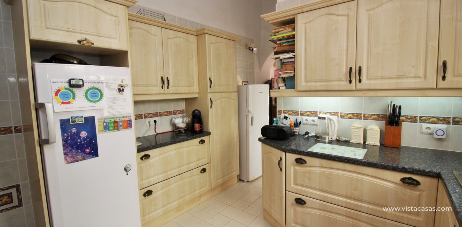 Property for sale in Villamartin kitchen 3