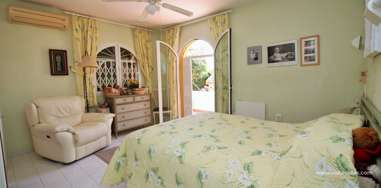 Property for sale in Villamartin master bedroom
