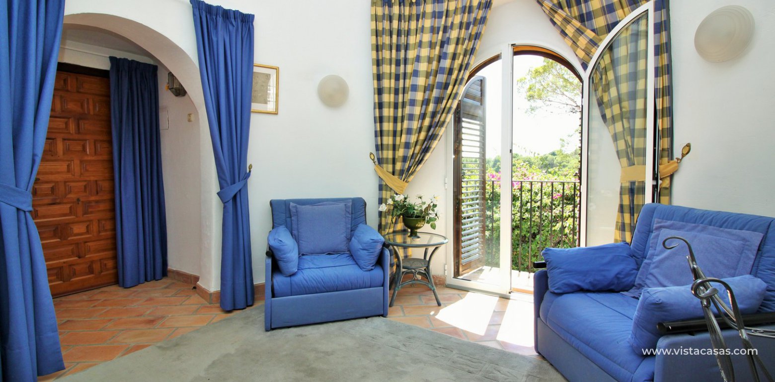 Property for sale in Villamartin tower room with Juliet balcony