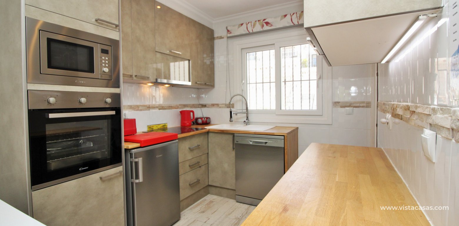 Property for sale in Villamartin kitchen