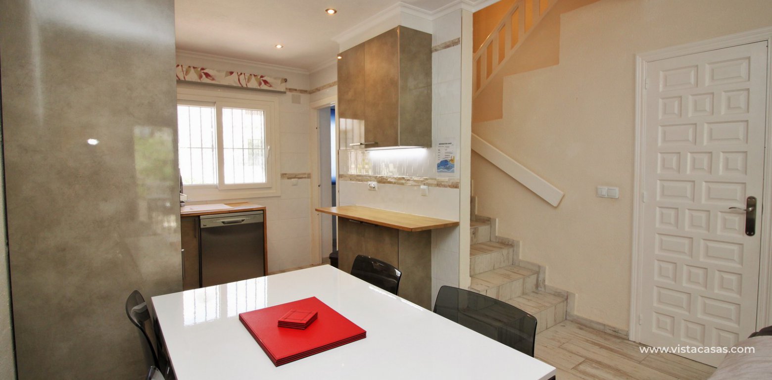 Property for sale in Villamartin dining area 2