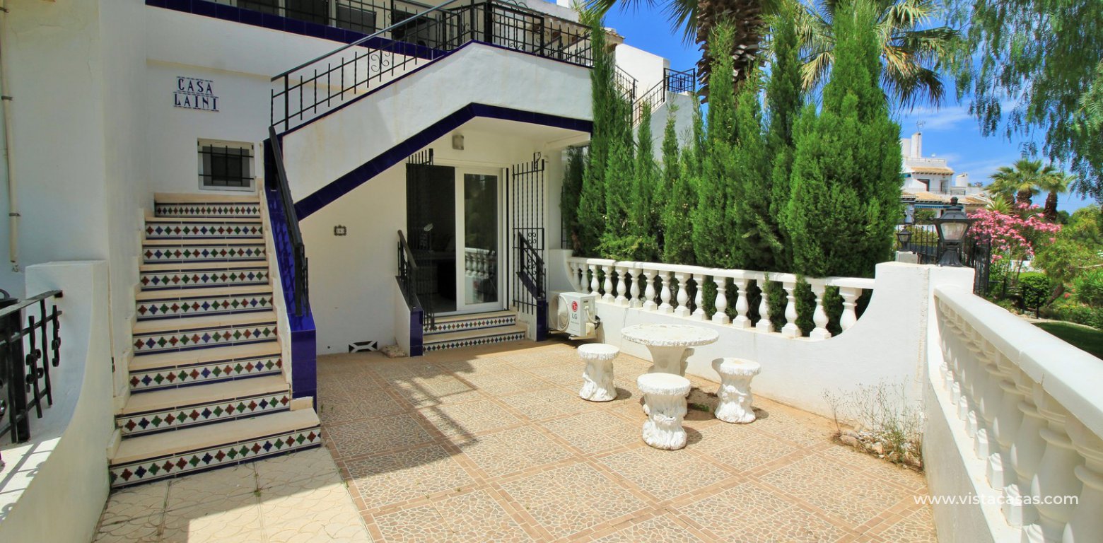 Property for sale in Villamartin front garden separate annex