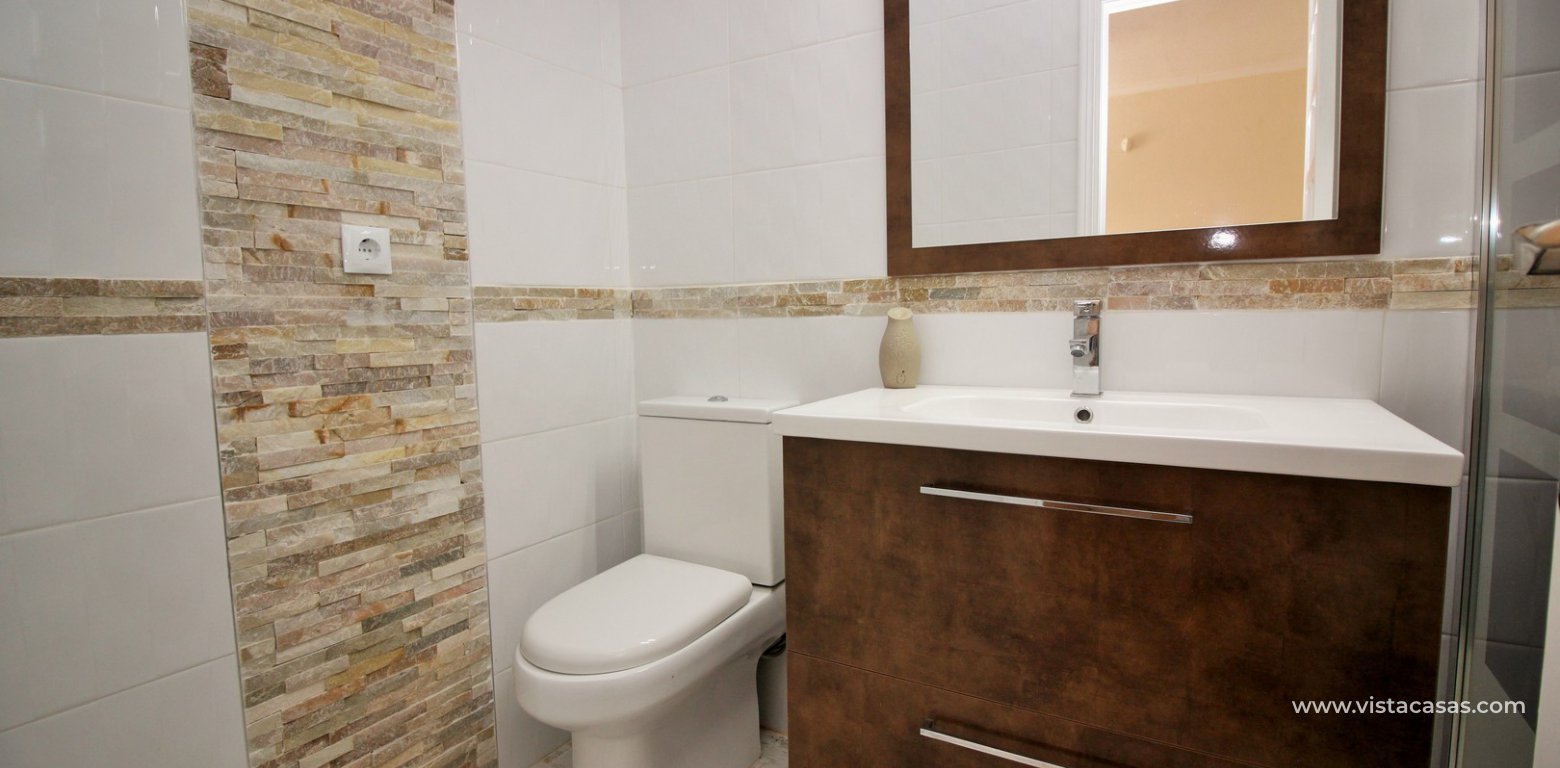 Property for sale in Villamartin separate annex en-suite