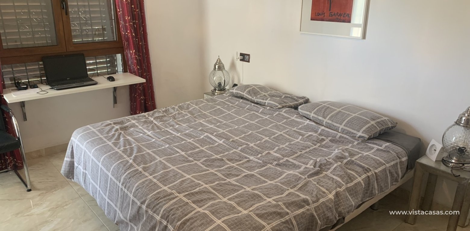 Sale - Villa - Villamartin