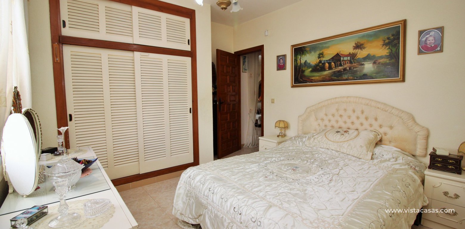 Villa for sale in Villamartin master bedroom