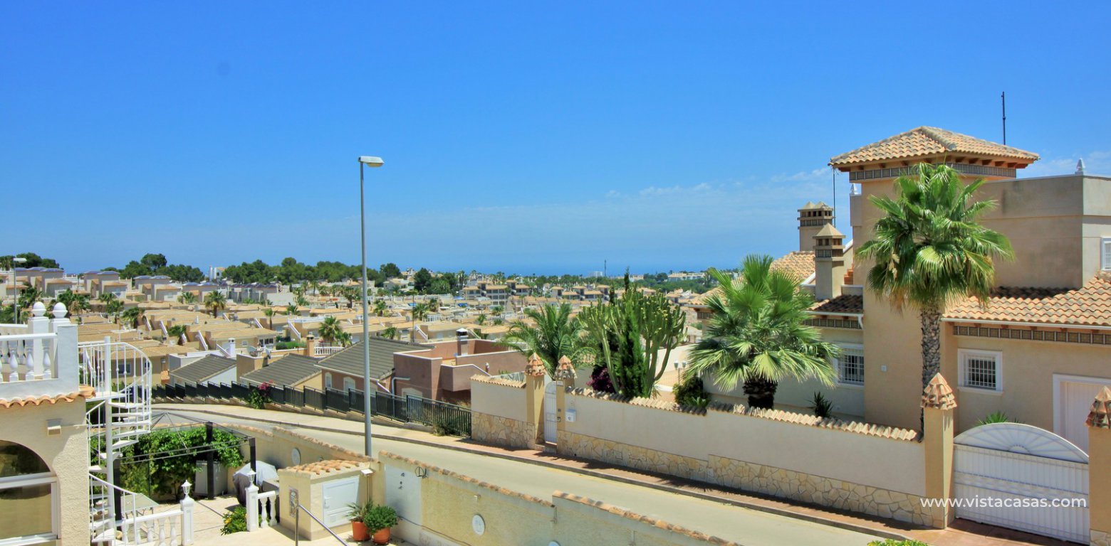 Villa for sale in Villamartin roof solarium views