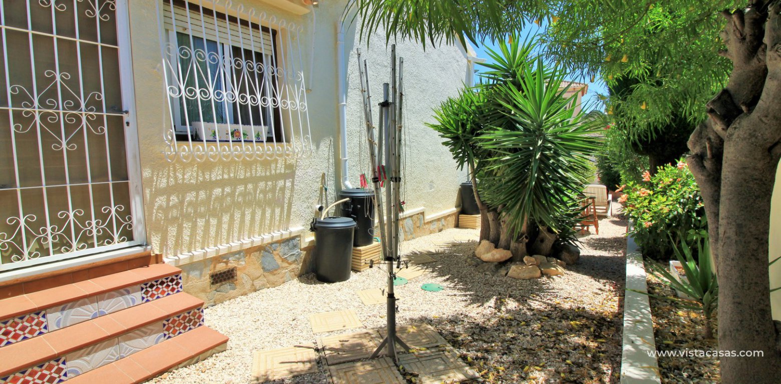 Villa for sale in Villamartin garden area 2