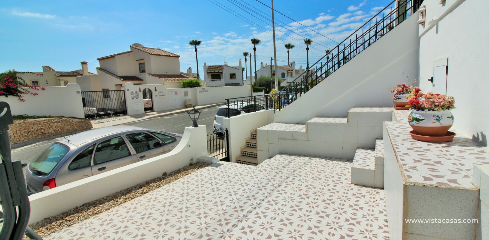 Apartment for sale in Villamartin front garden