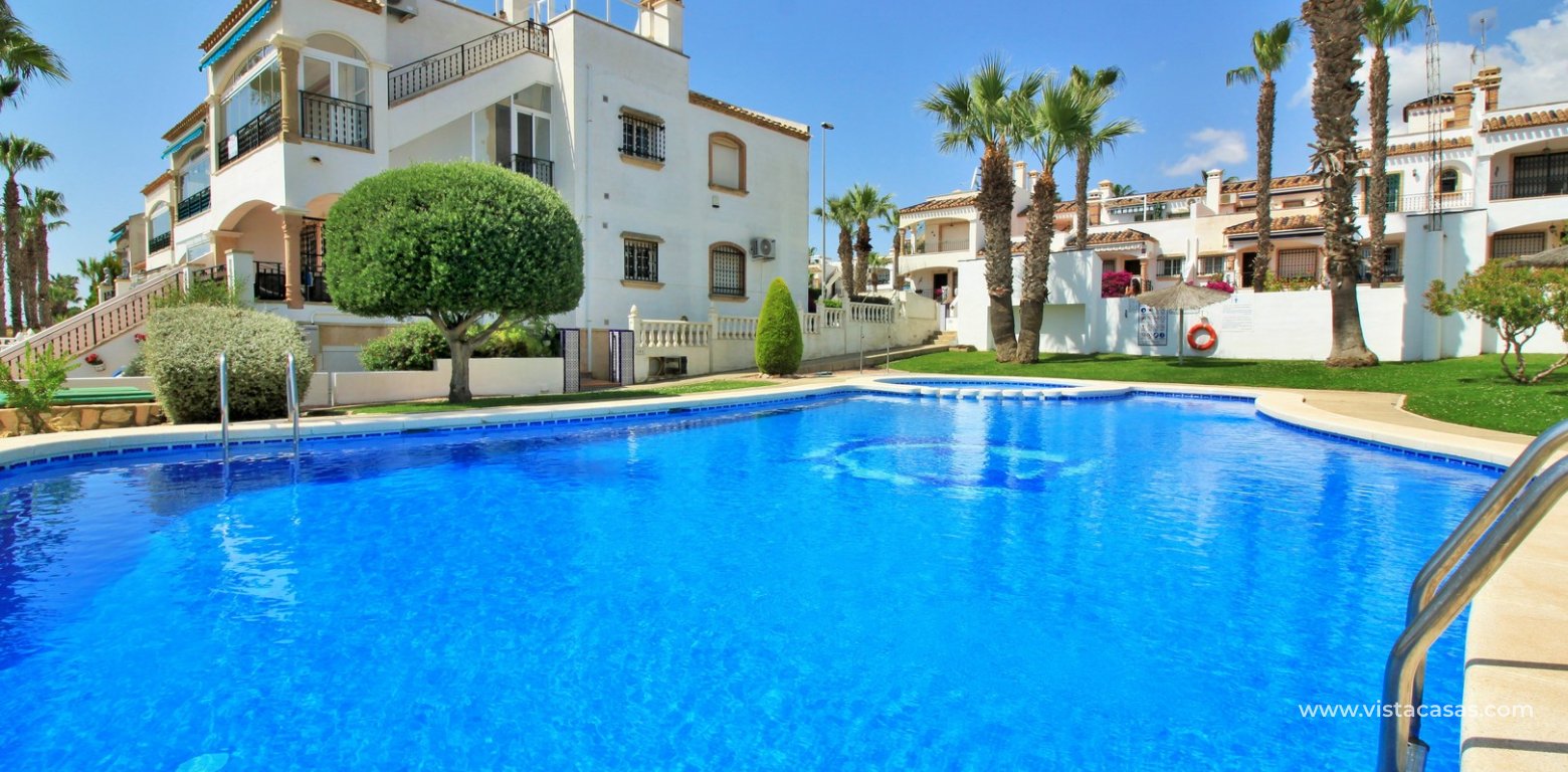 Buhardilla townhouse for sale R4 Las Violetas pool