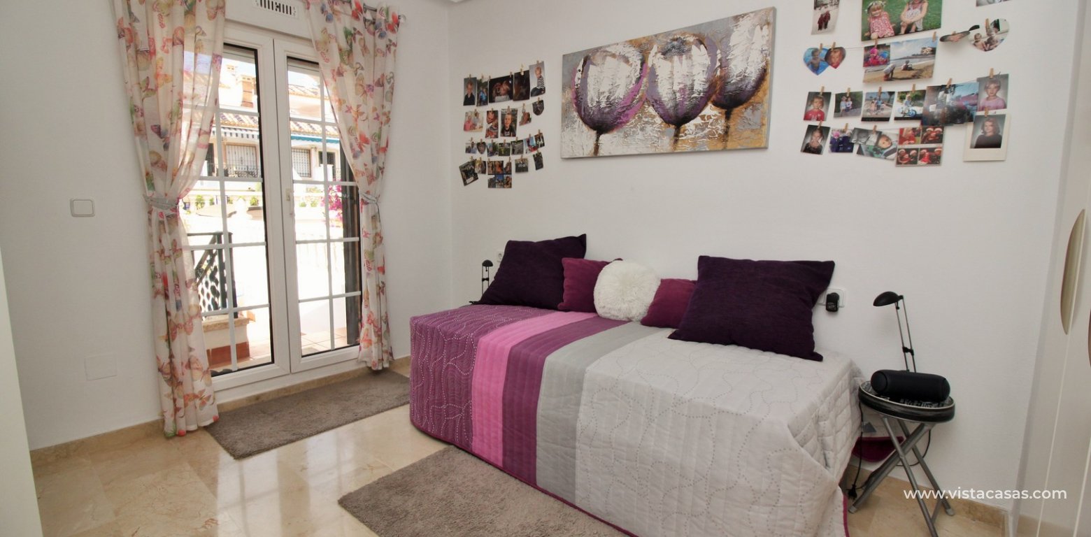 Buhardilla townhouse for sale R4 Las Violetas downstairs double bedroom