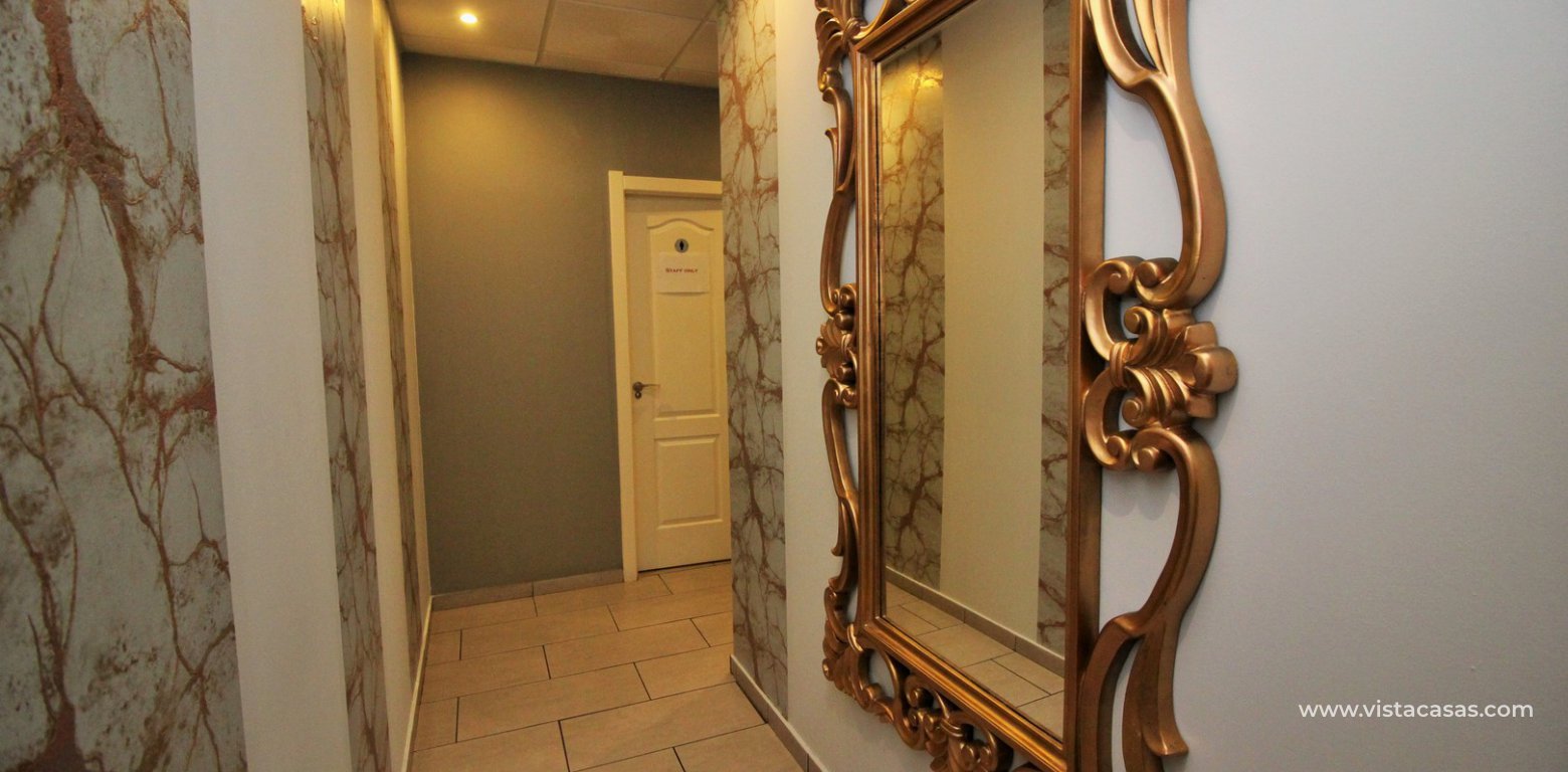 Resale - Commercial - Villamartin