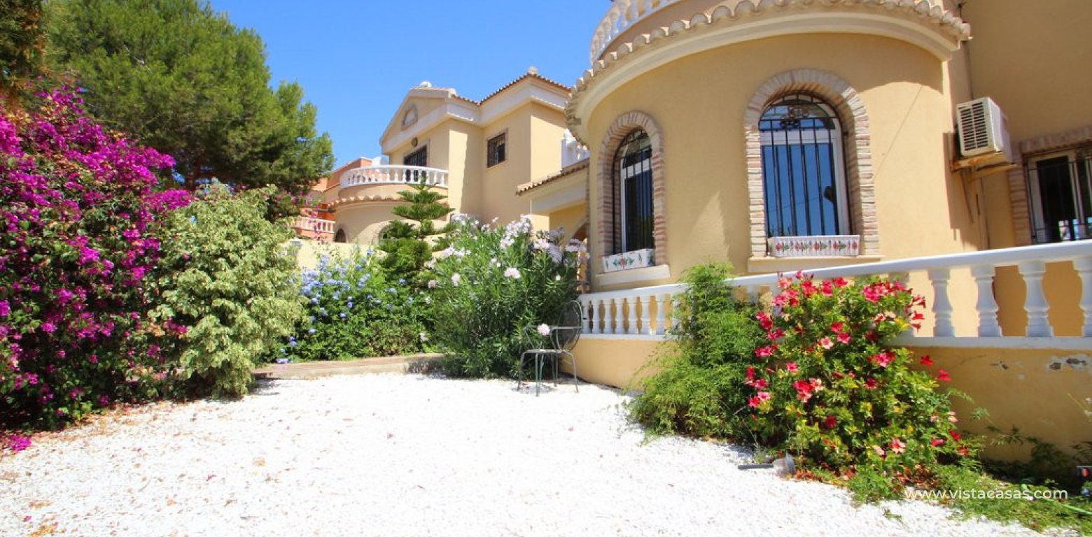 Resale - Villa - Villamartin