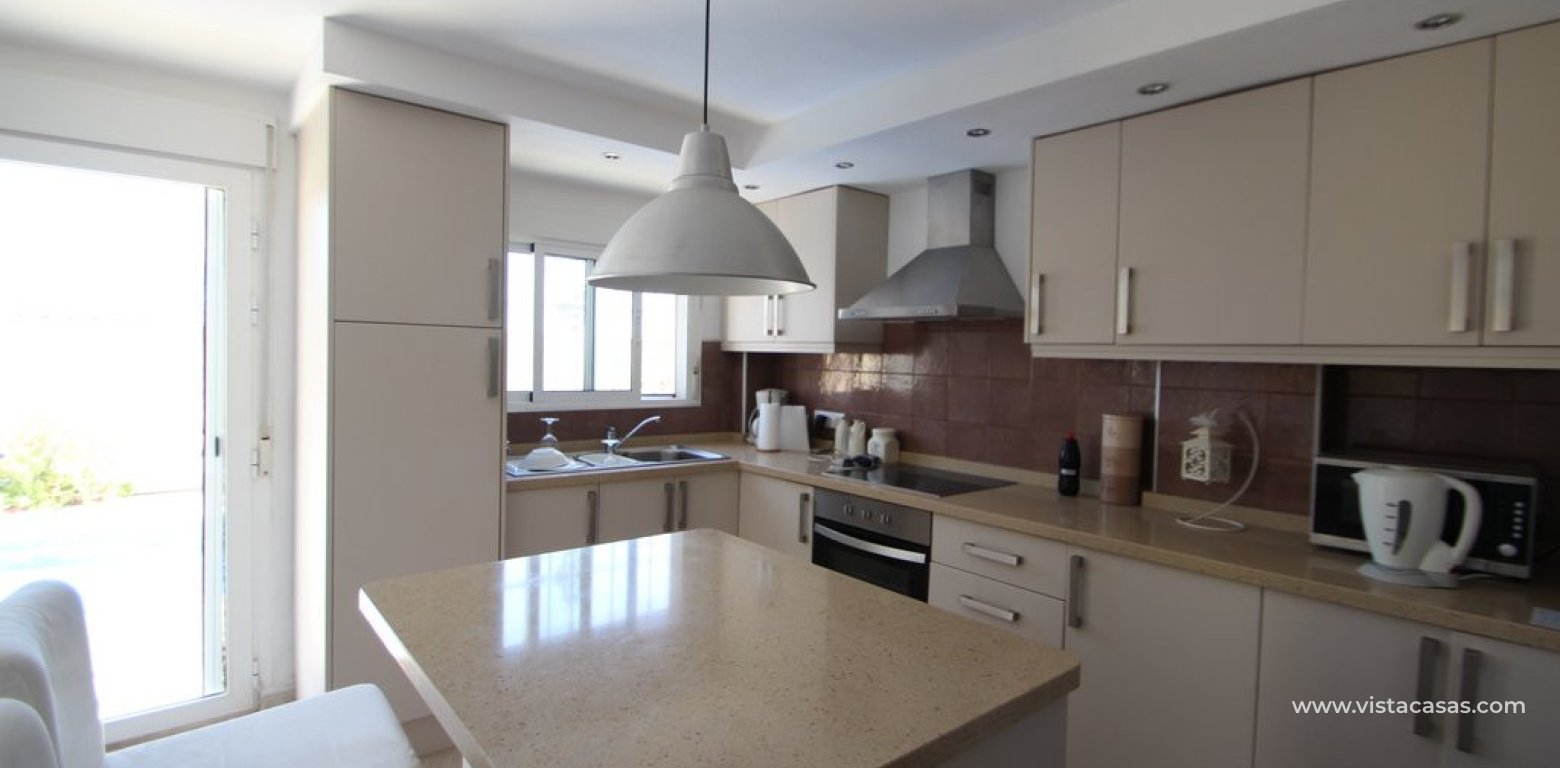 Resale - Villa - Villamartin