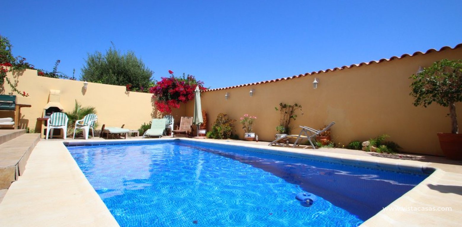 Resale - Villa - Villamartin